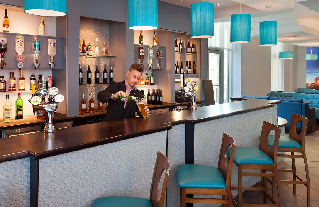 Leonardo Hotel Plymouth-1